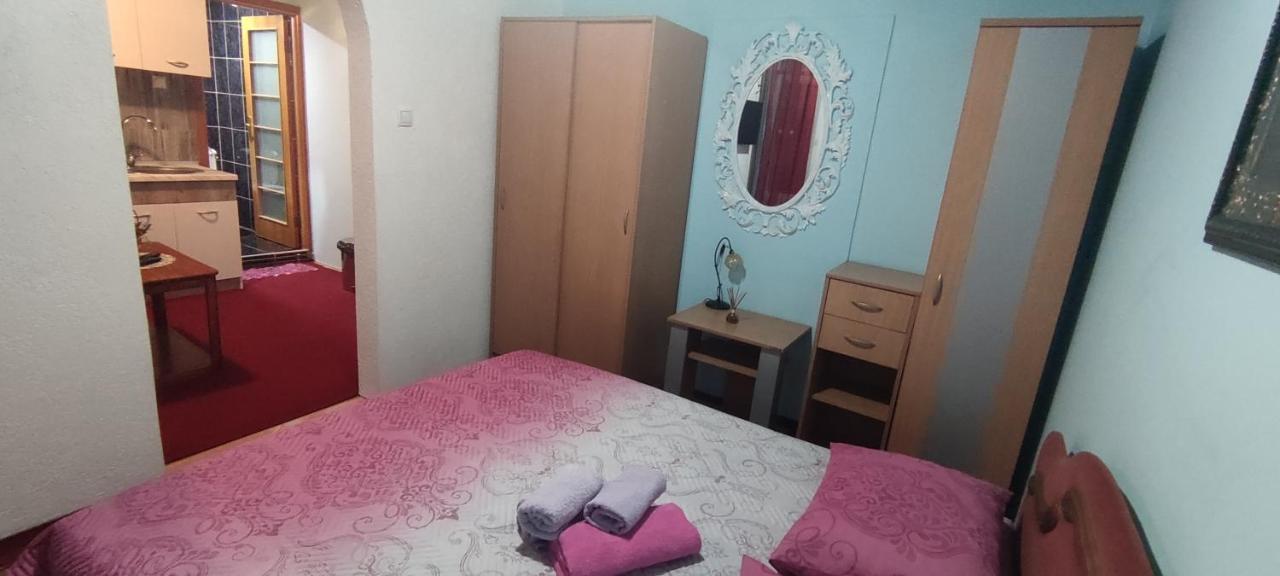 פלייבליה Guesthouse Prenociste Faraon מראה חיצוני תמונה